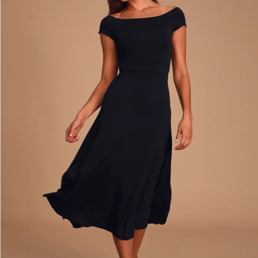Lulu’s Lush Black midi dress cocktail